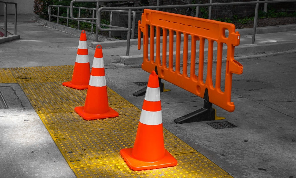 elementos de seguridad vial calle
